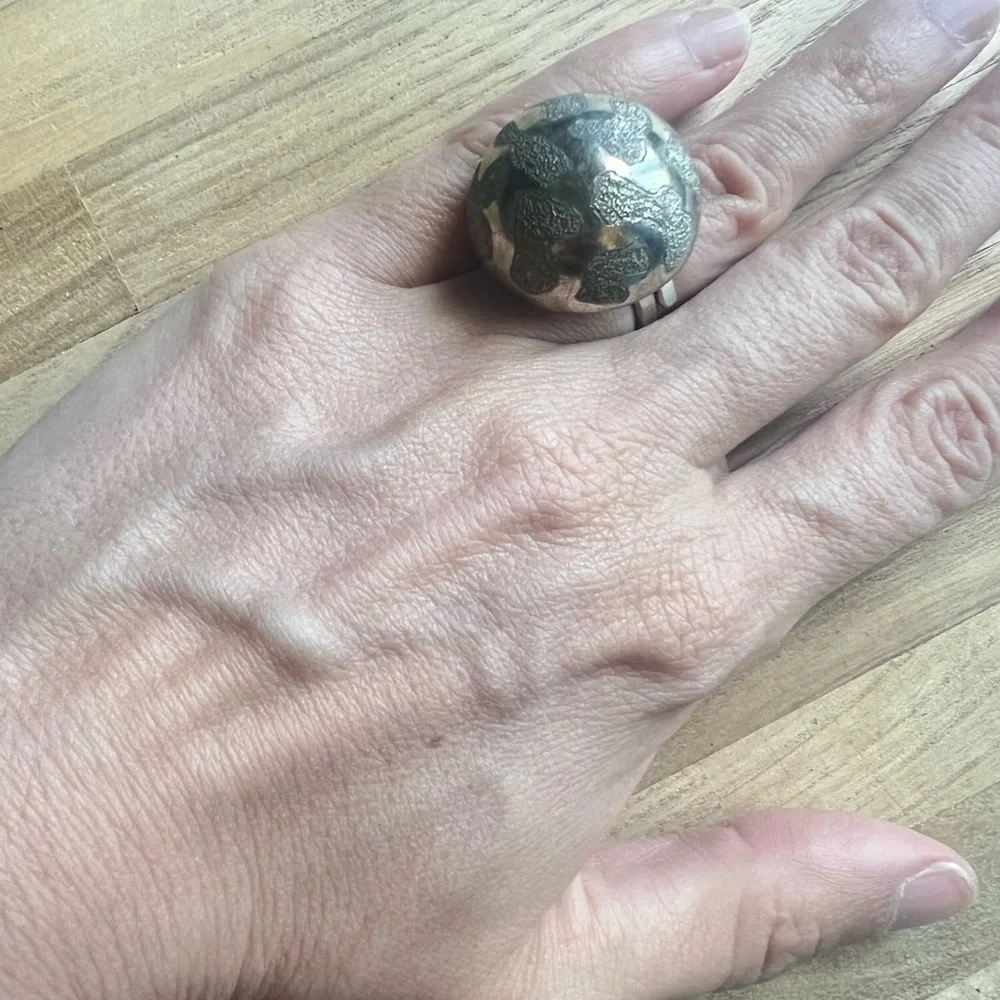 Vintage Mexico Sterling silver ring textured spherical globe dome ring